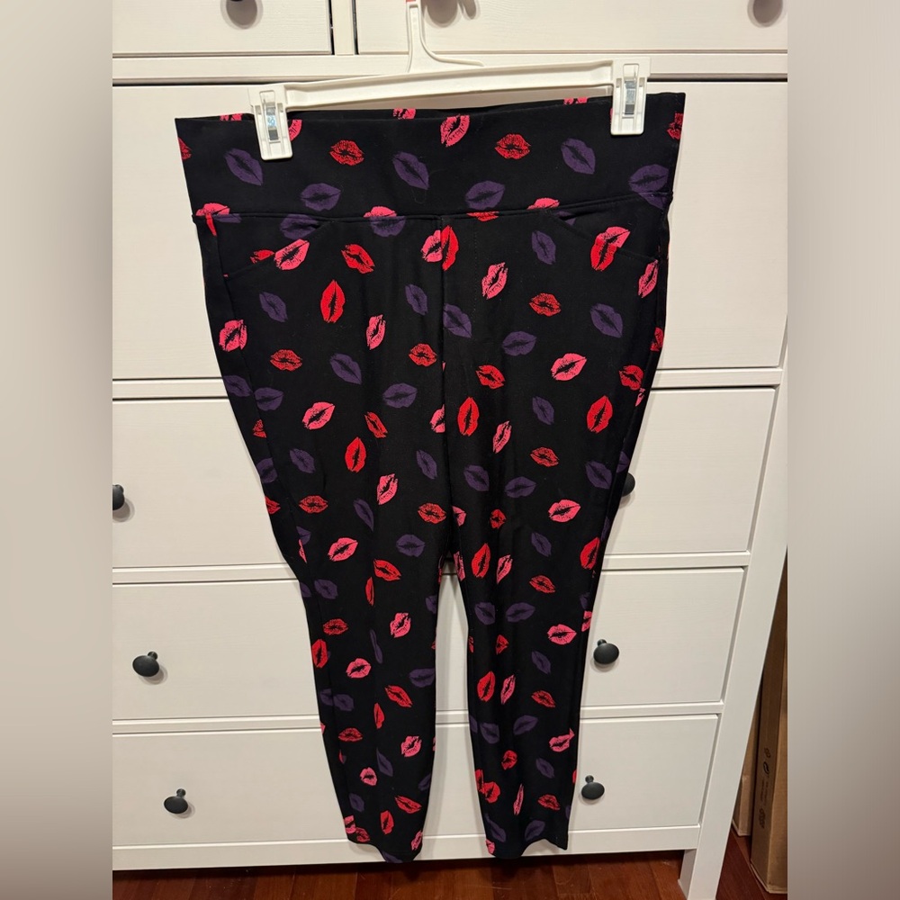 Torrid Lip pants